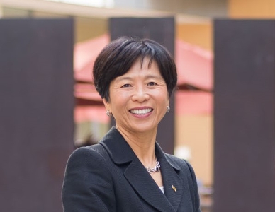 Picture of Joanna L. Ho